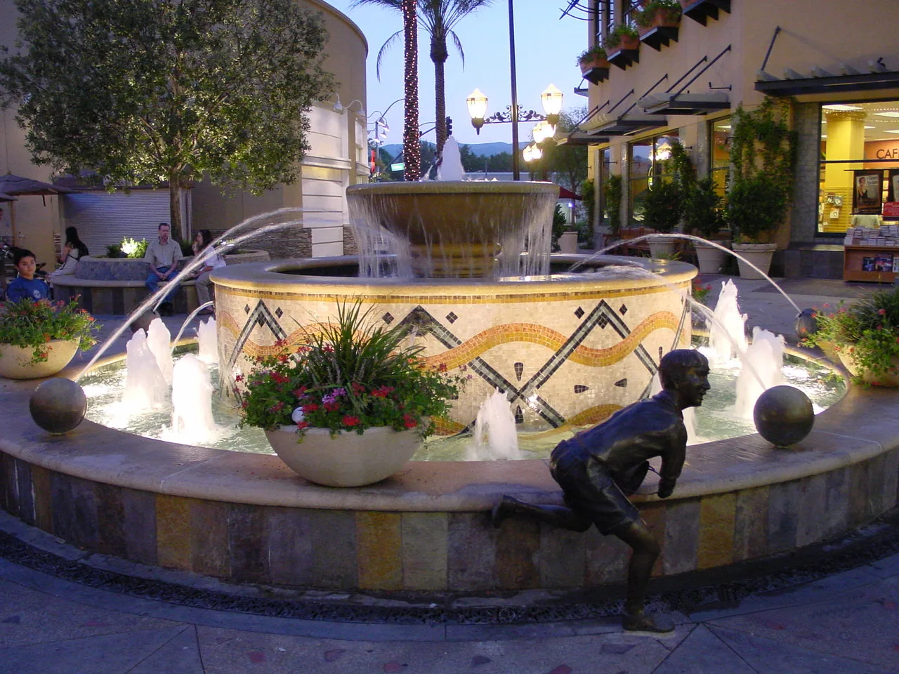Valencia shops Valencia shops